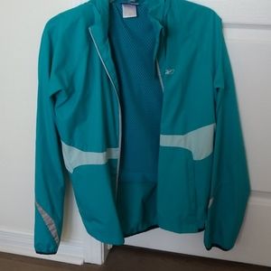 Vintage style turquoise windbreaker